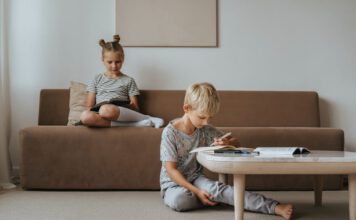 Školka je od září pro některé děti povinná. Co je třeba vědět o zápisu do MŠ?